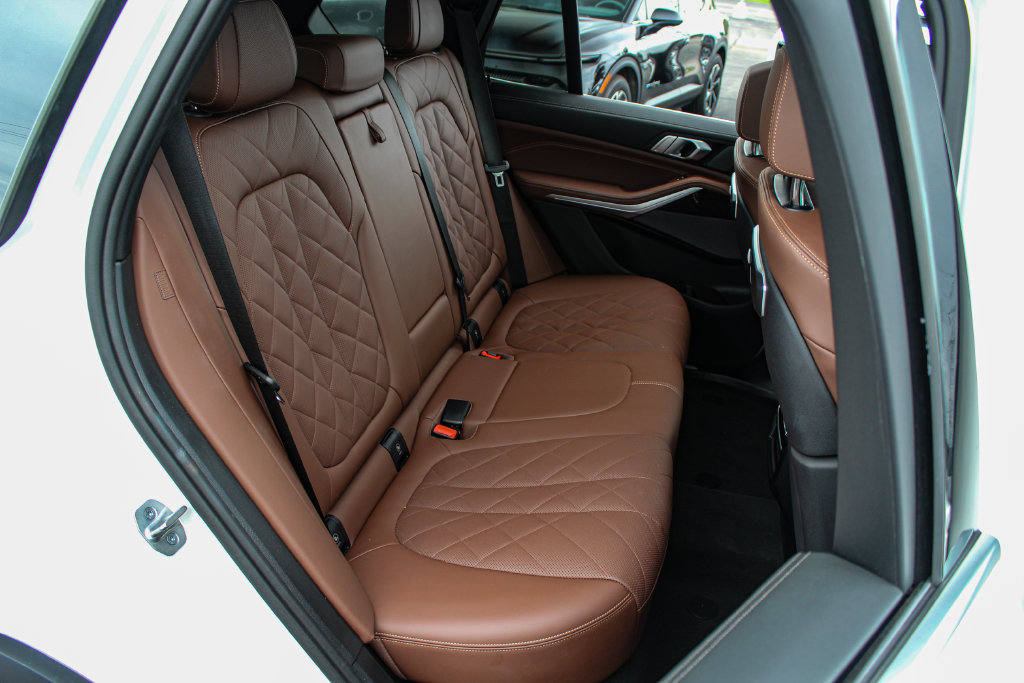 Used 2024 BMW X5 sDrive40i w/ Premium Package RWD image 28