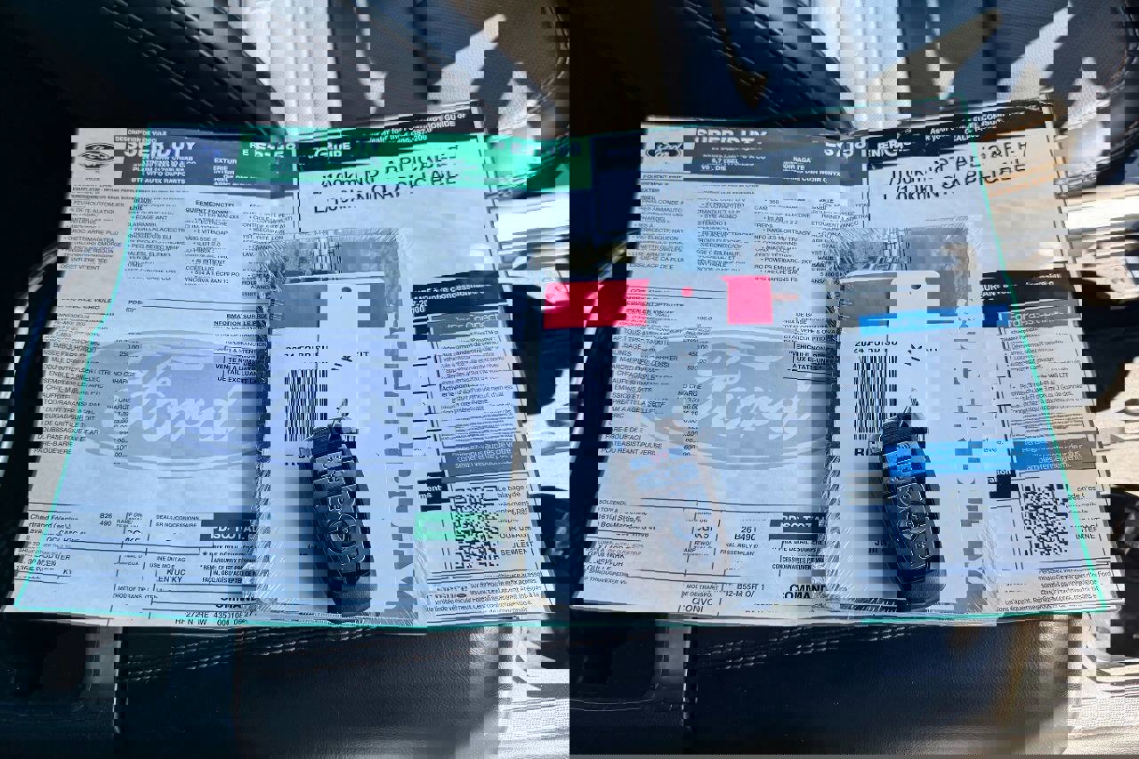 Used 2024 Ford F250 Platinum image 46