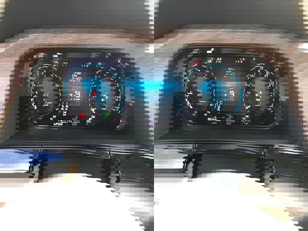 New 2025 Volkswagen Atlas SEL Premium R-Line image 21