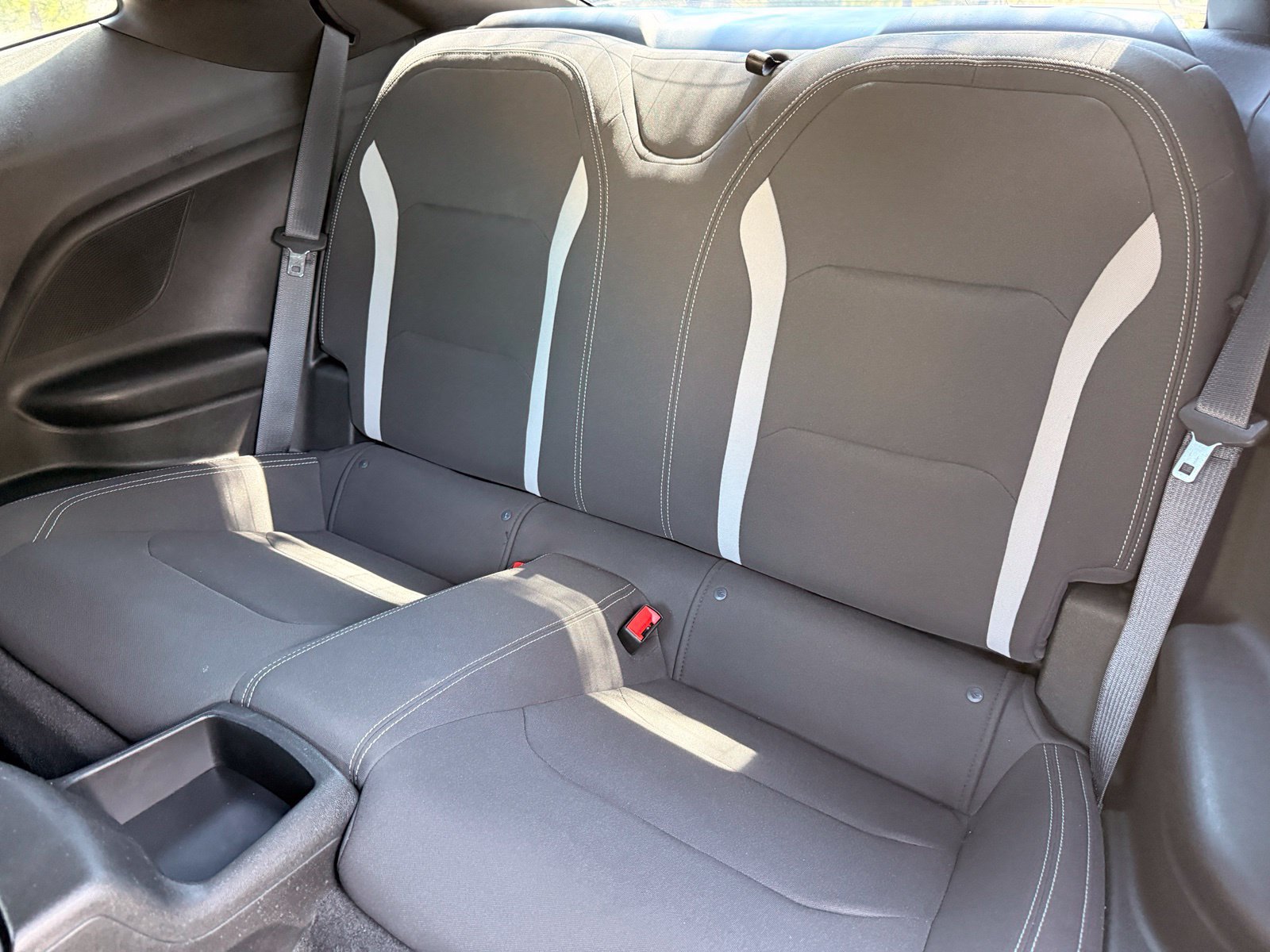 Used 2018 Chevrolet Camaro SS RWD image 37