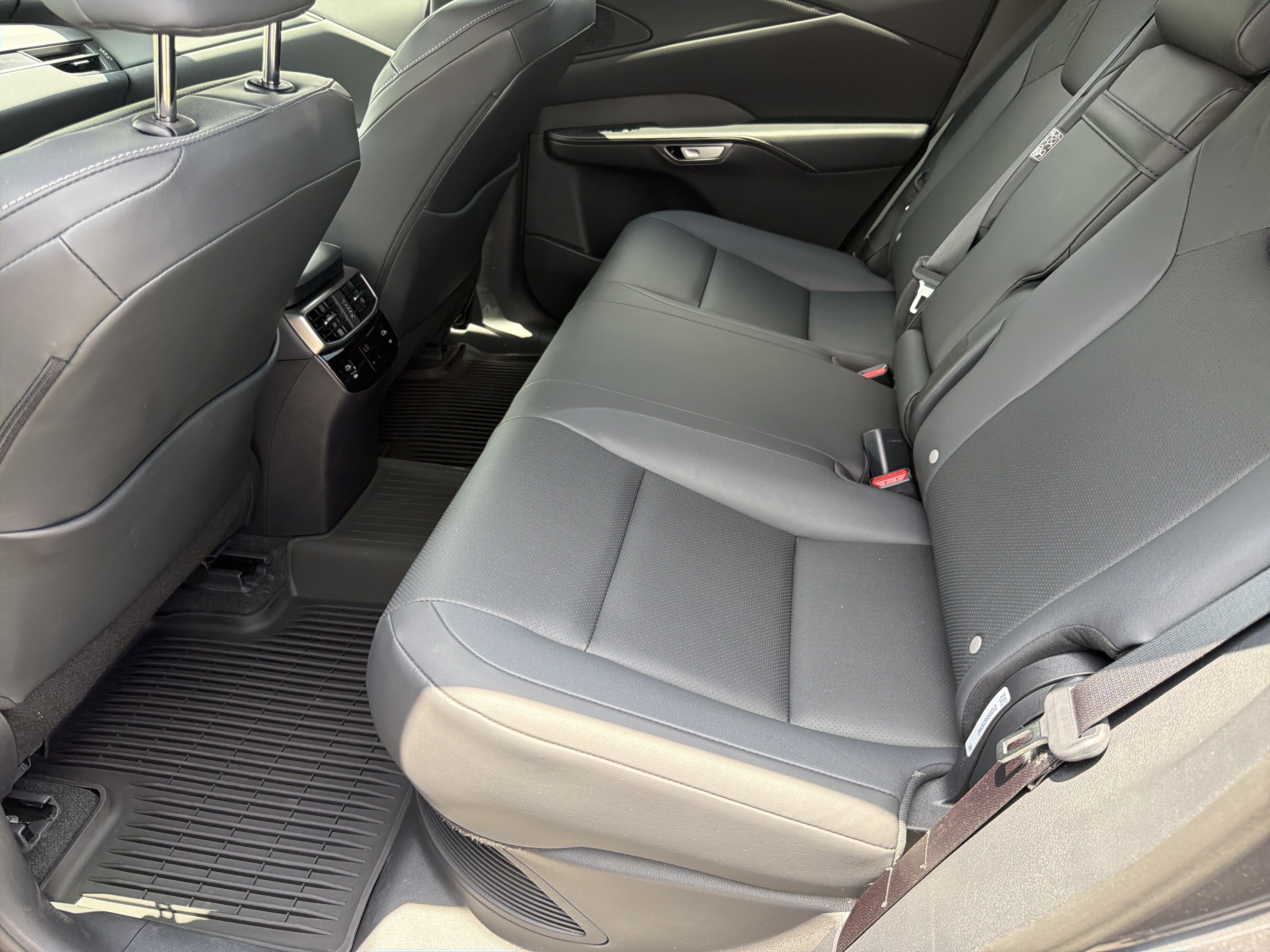 Used 2025 Lexus RX 350h w/ Convenience Package AWD/4WD image 29