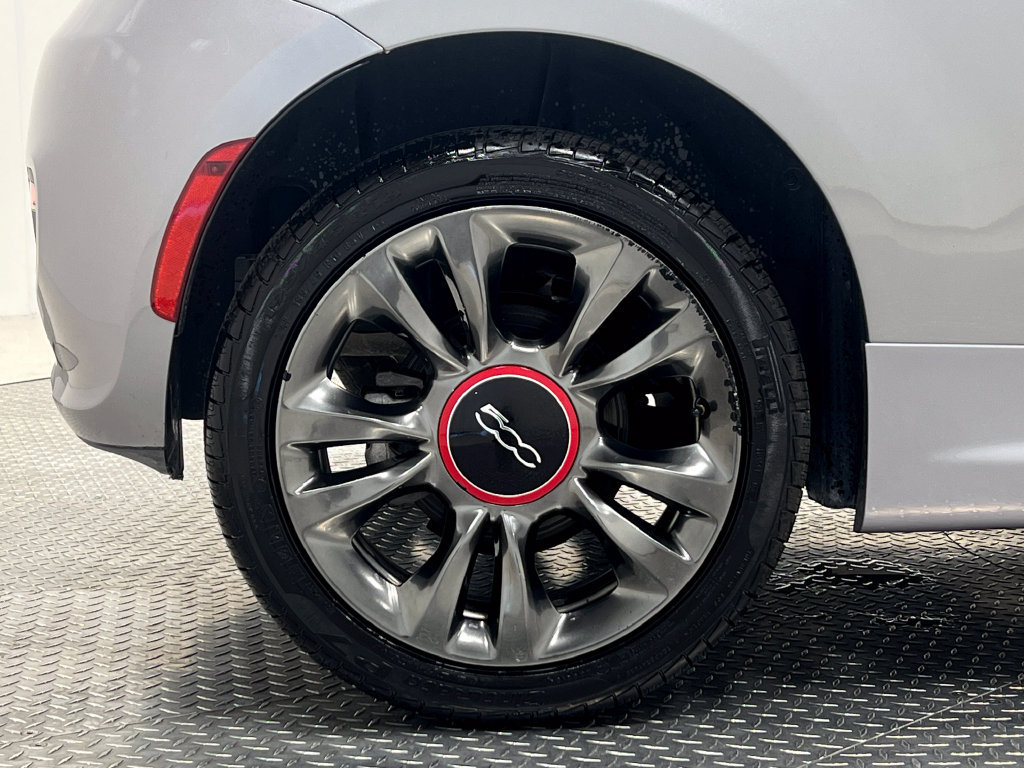 Used 2017 FIAT 500 Pop w/ Sport Appearance Package FWD image 34