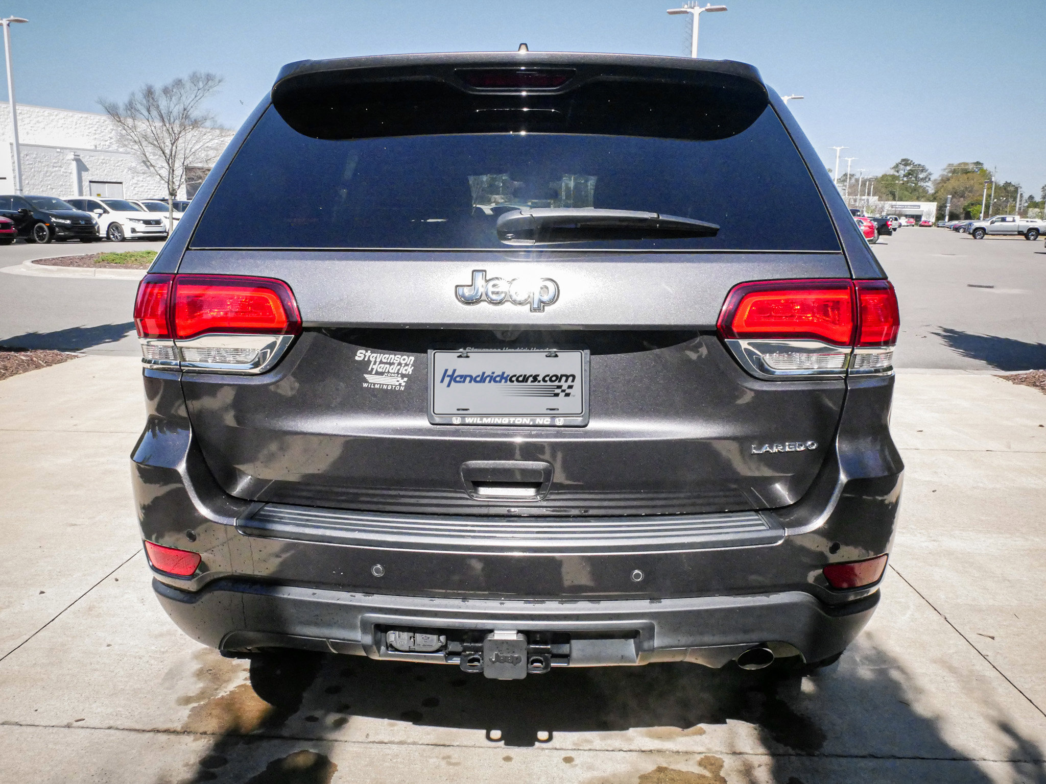 Used 2021 Jeep Grand Cherokee Laredo RWD image 9
