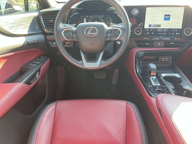 Used 2024 Lexus NX 250 FWD w/ Towing Package (2000 Lbs) image 12