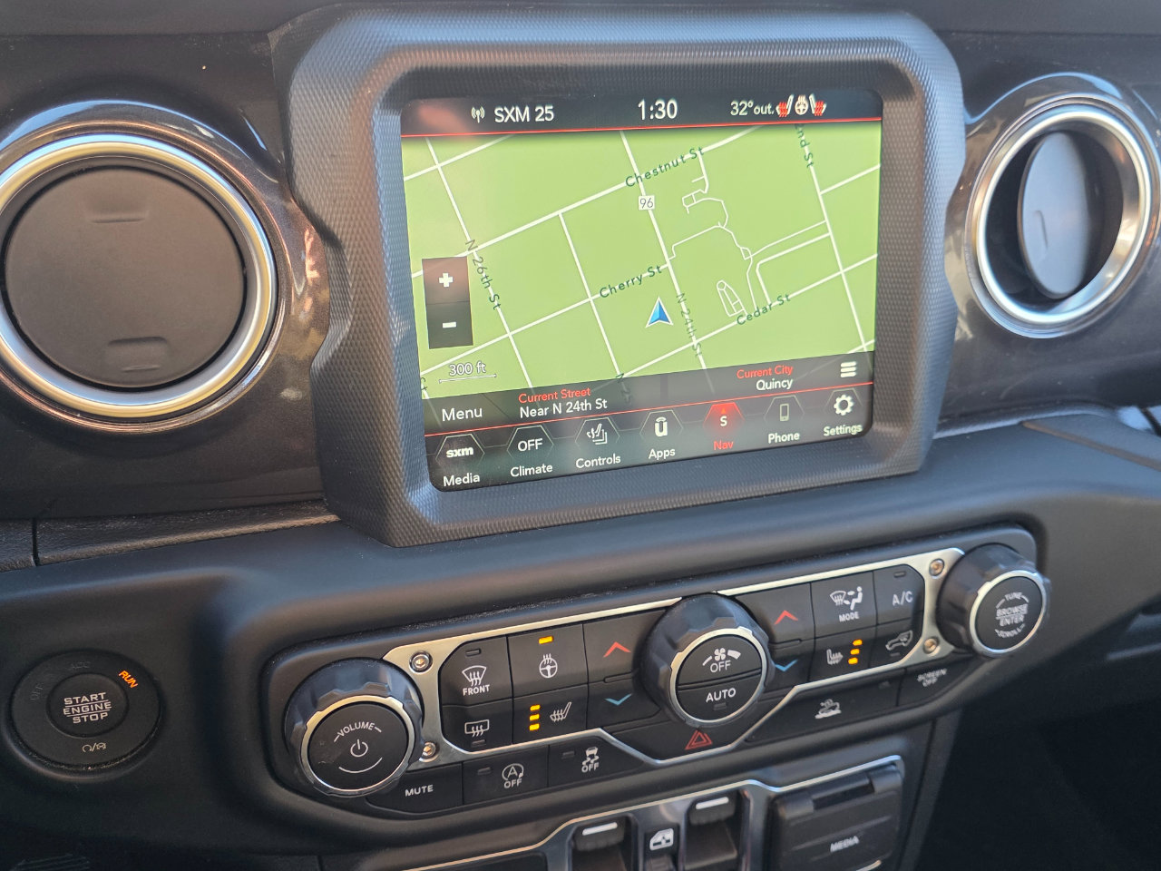 Used 2022 Jeep Wrangler Unlimited Sahara image 3