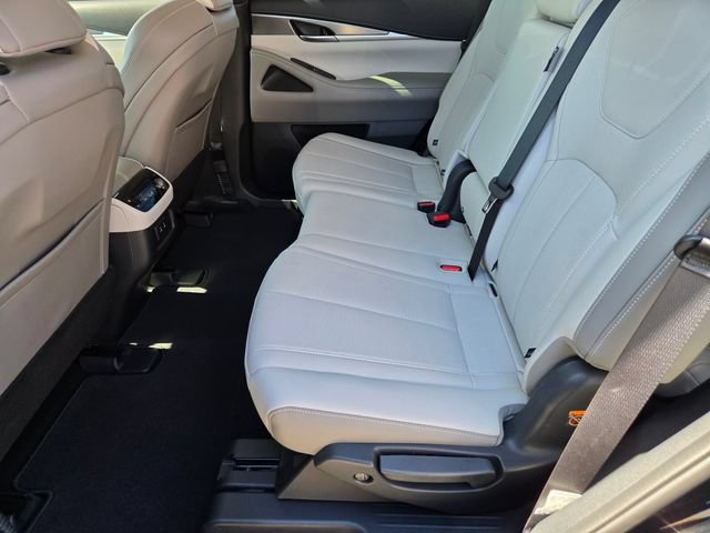 Used 2026 INFINITI QX60 Pure w/ Cargo Package AWD/4WD image 12