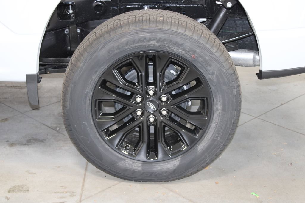 New 2026 Ford F150 XLT w/ Equipment Group 302A MID image 18