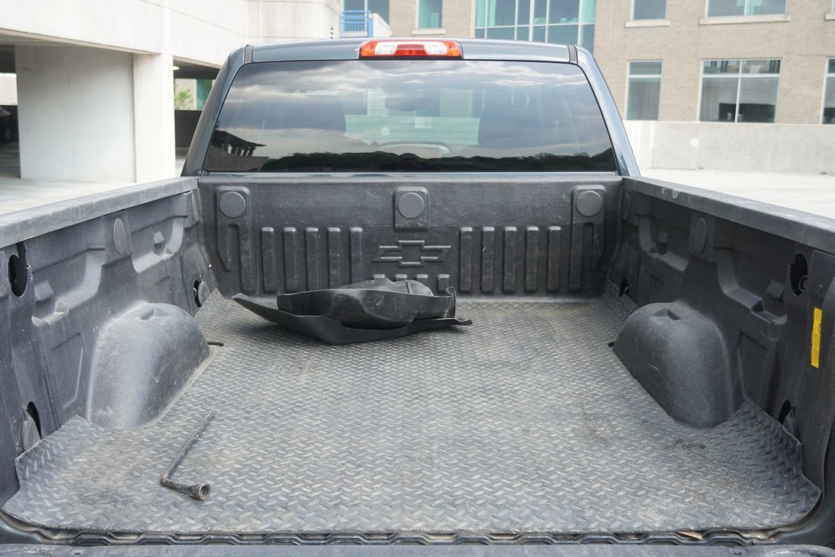 Used 2017 Chevrolet Silverado 1500 LT w/ All Star Edition AWD/4WD image 30