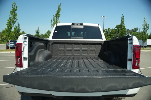 New 2026 RAM 2500 Big Horn AWD/4WD image 15