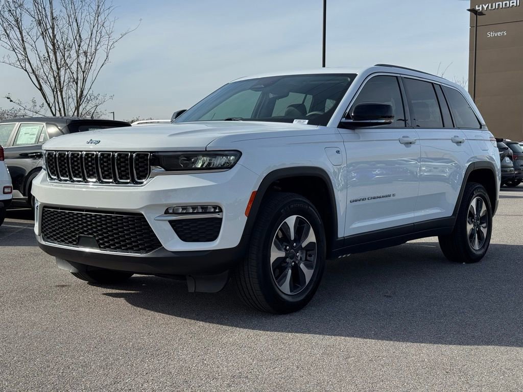 Used 2022 Jeep Grand Cherokee Limited 4xe image 9