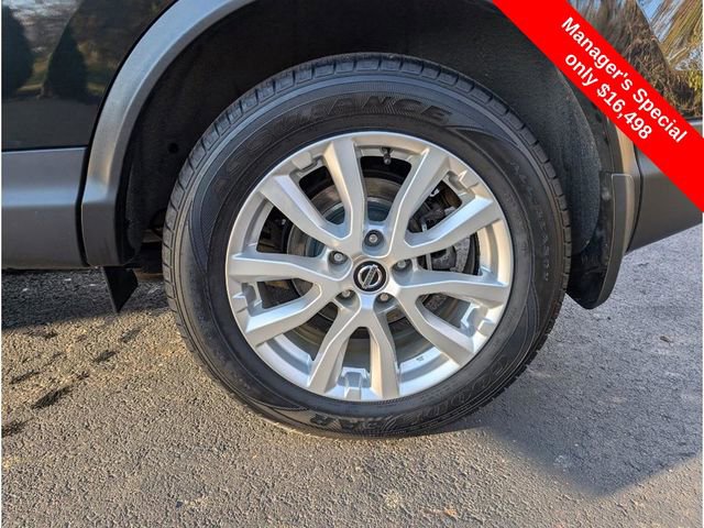 Used 2021 Nissan Rogue Sport SV image 24