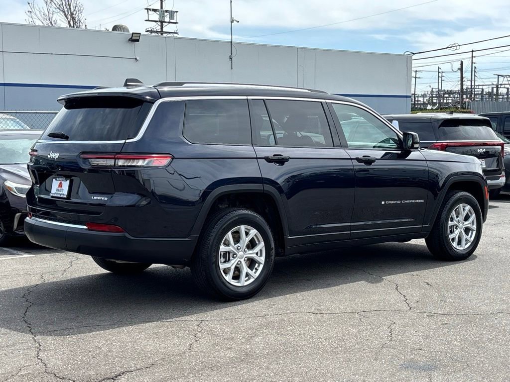 Used 2023 Jeep Grand Cherokee L Limited RWD image 4