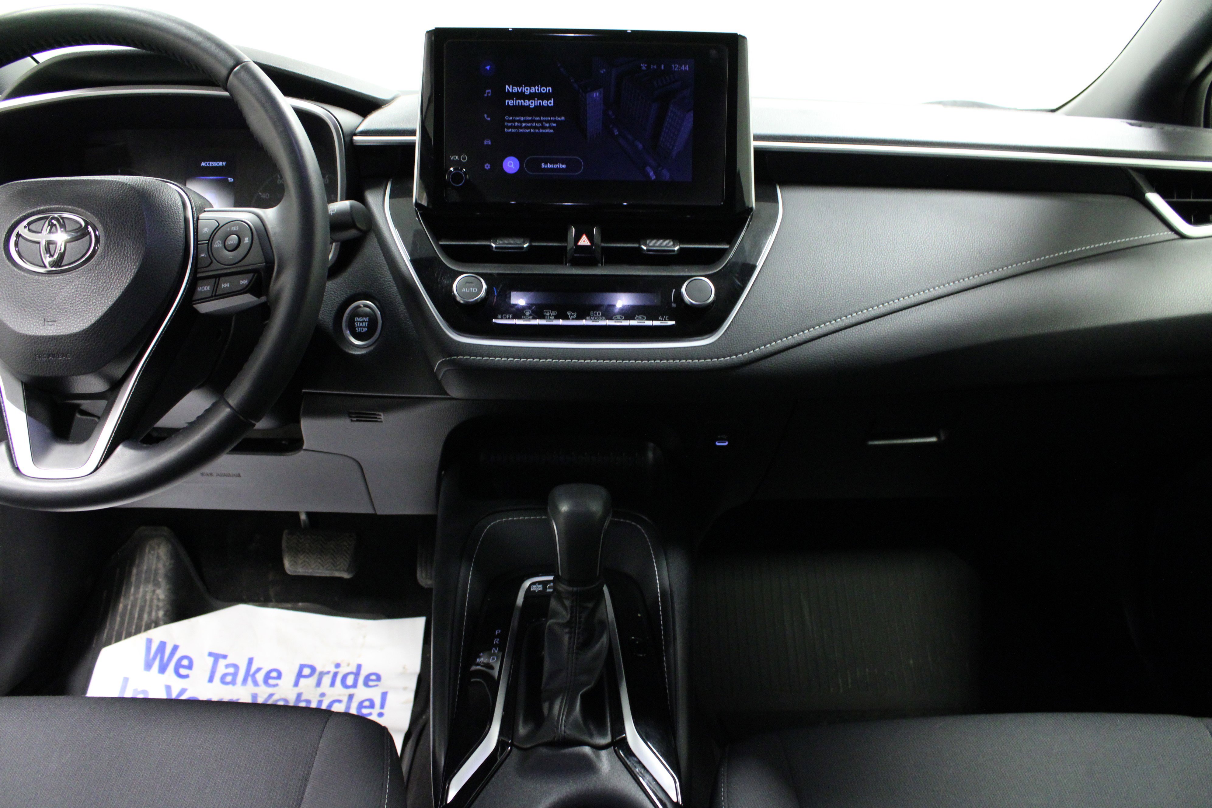 Used 2023 Toyota Corolla SE image 18