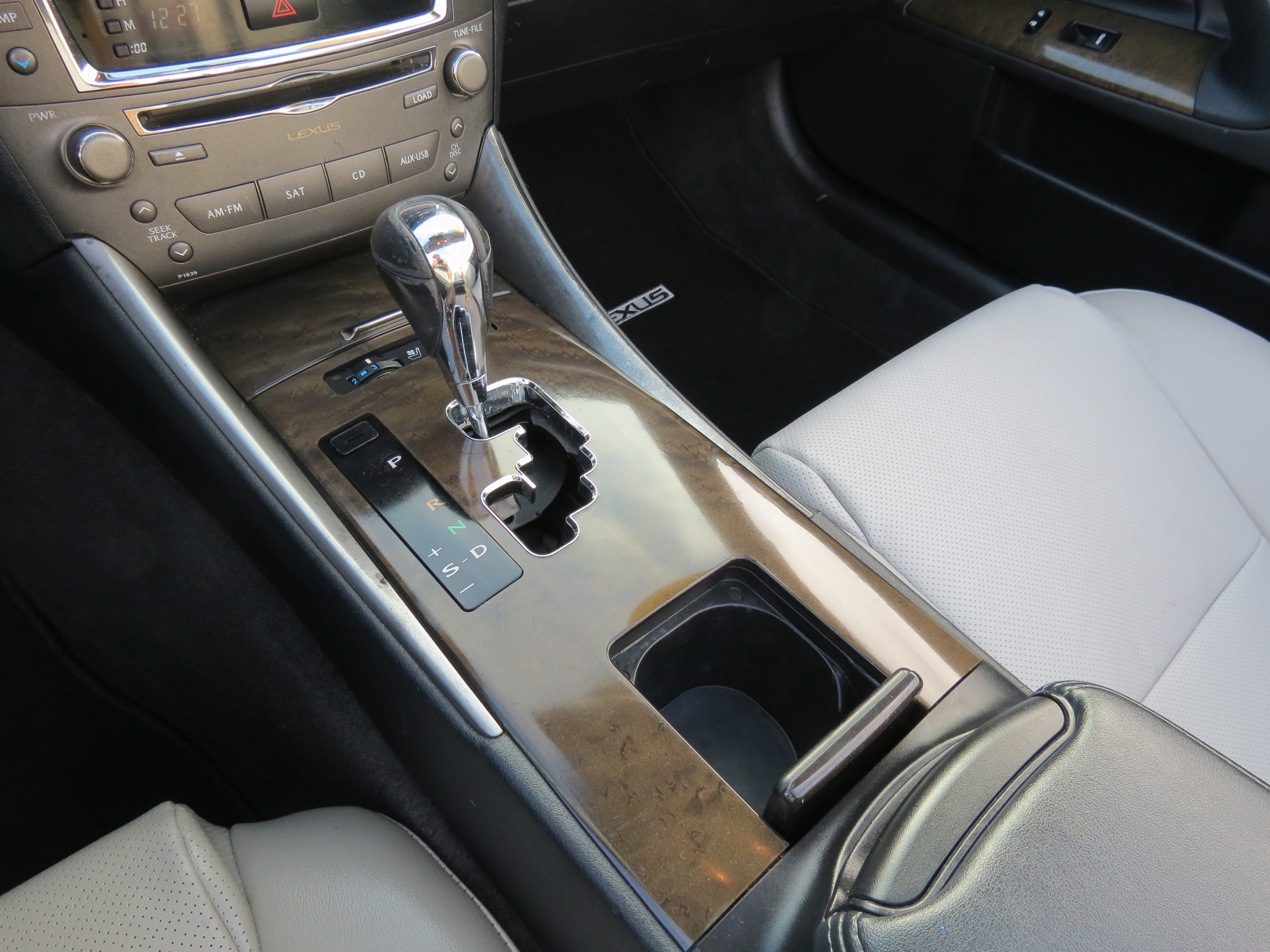 Used 2012 Lexus IS 250C image 29