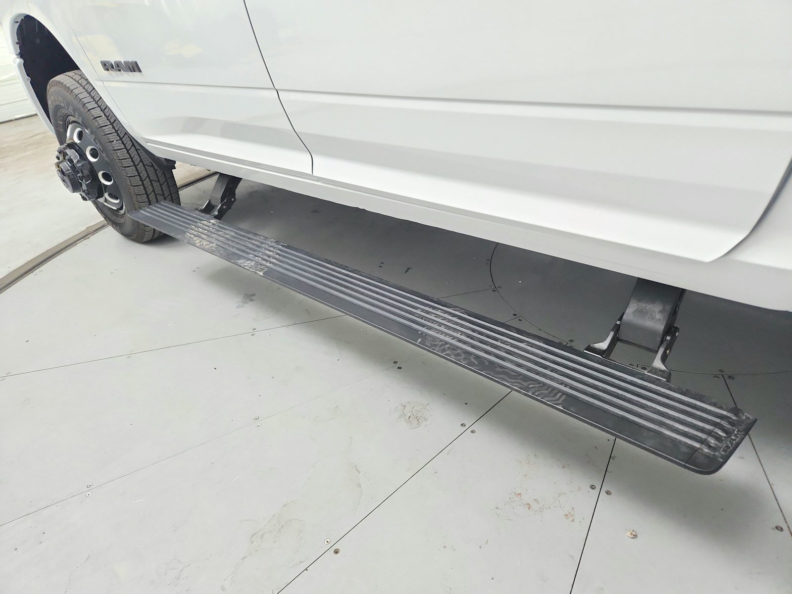 New 2026 RAM 3500 Laramie AWD/4WD image 48