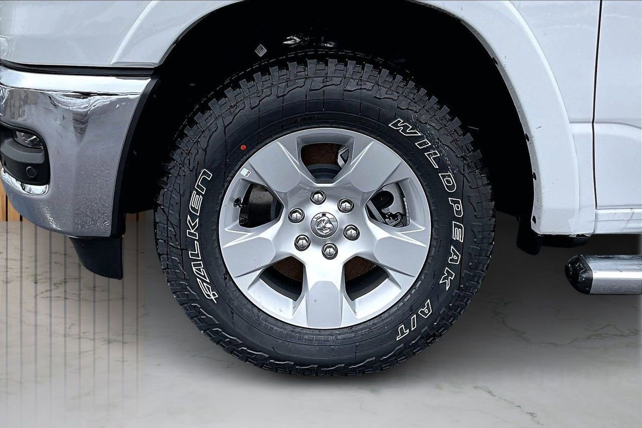 New 2026 RAM 1500 Big Horn AWD/4WD image 32