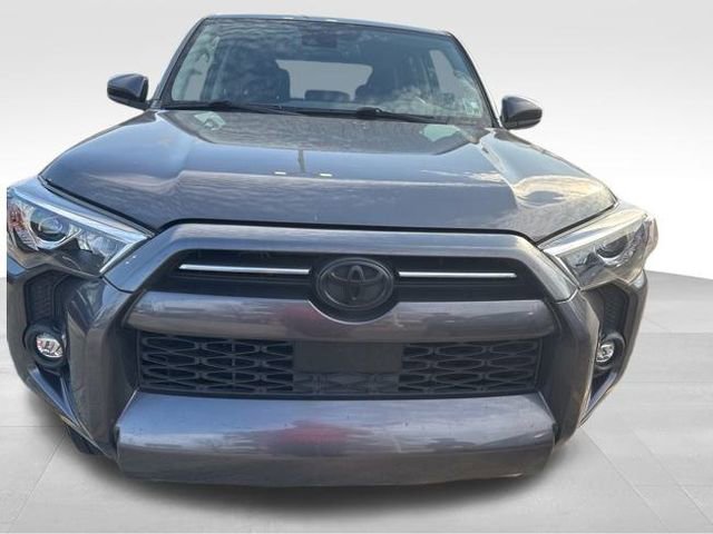 Used 2021 Toyota 4Runner SR5 image 2