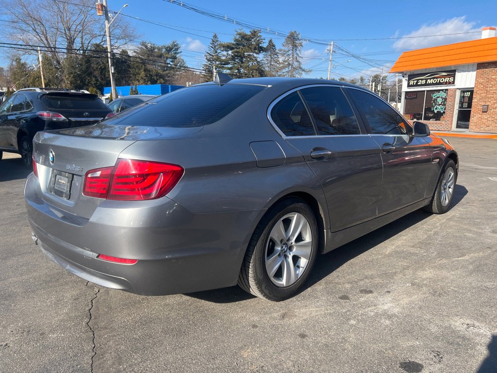 Used 2011 BMW 528i Sedan RWD image 7