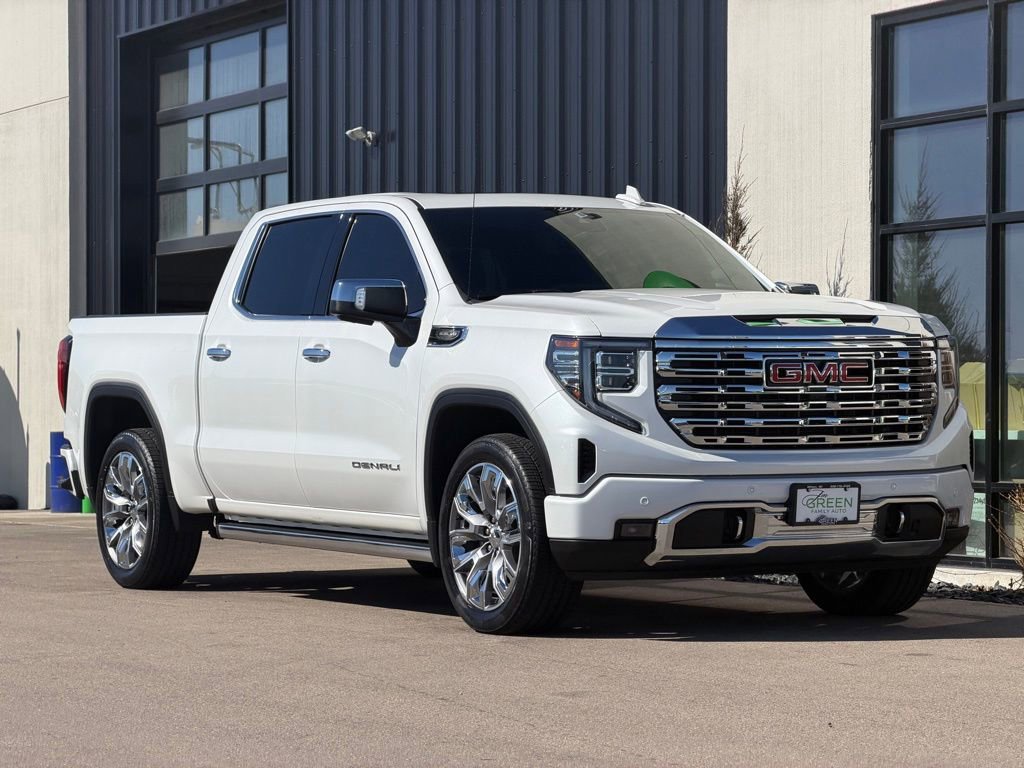 Used 2024 GMC Sierra 1500 Denali w/ Denali Reserve Package image 4