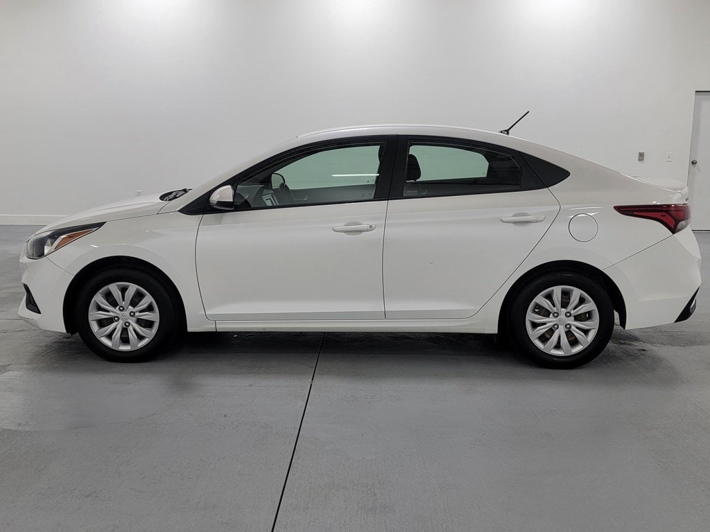 Used 2022 Hyundai Accent SE FWD image 6
