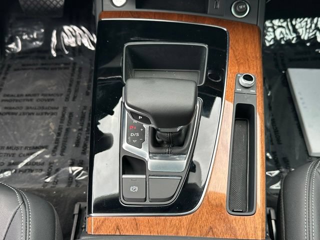 Used 2023 Audi Q5 2.0T Premium w/ Convenience Package AWD/4WD image 41