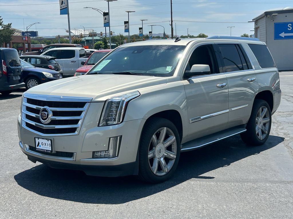 Used 2015 Cadillac Escalade Luxury AWD/4WD image 8