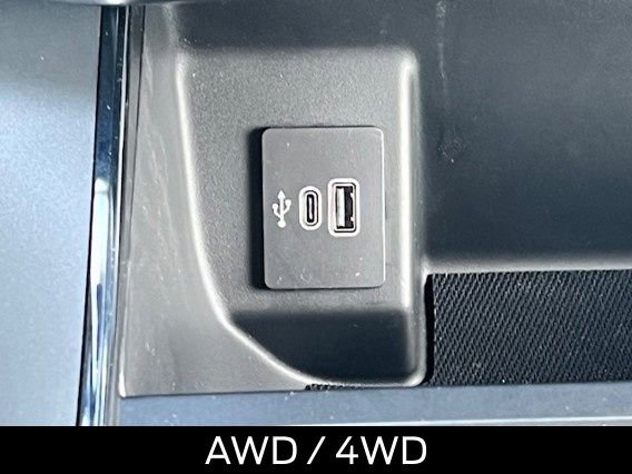 New 2025 Ford F150 Lightning Flash image 25