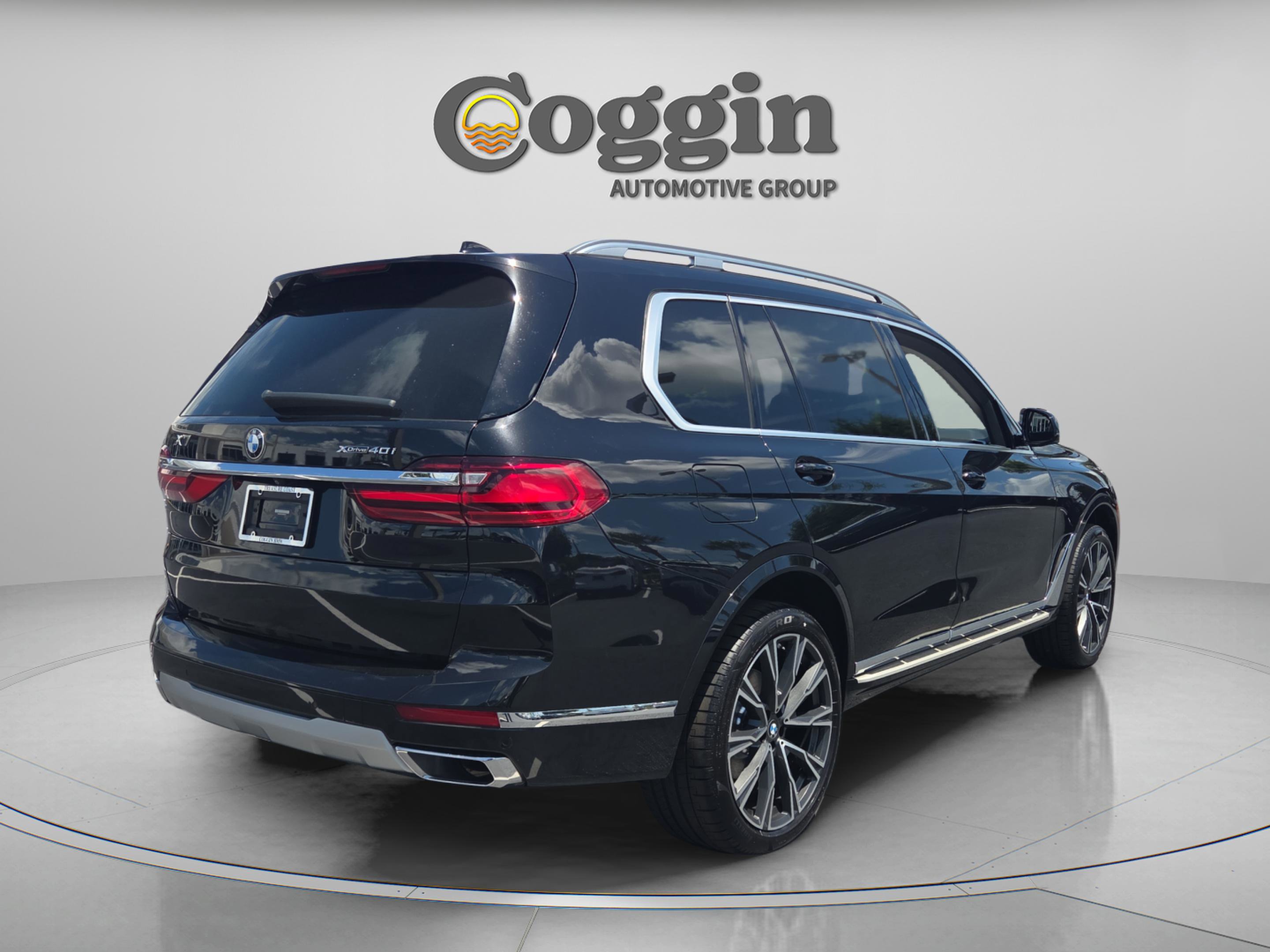 Used 2022 BMW X7 xDrive40i w/ Premium Package AWD/4WD image 5