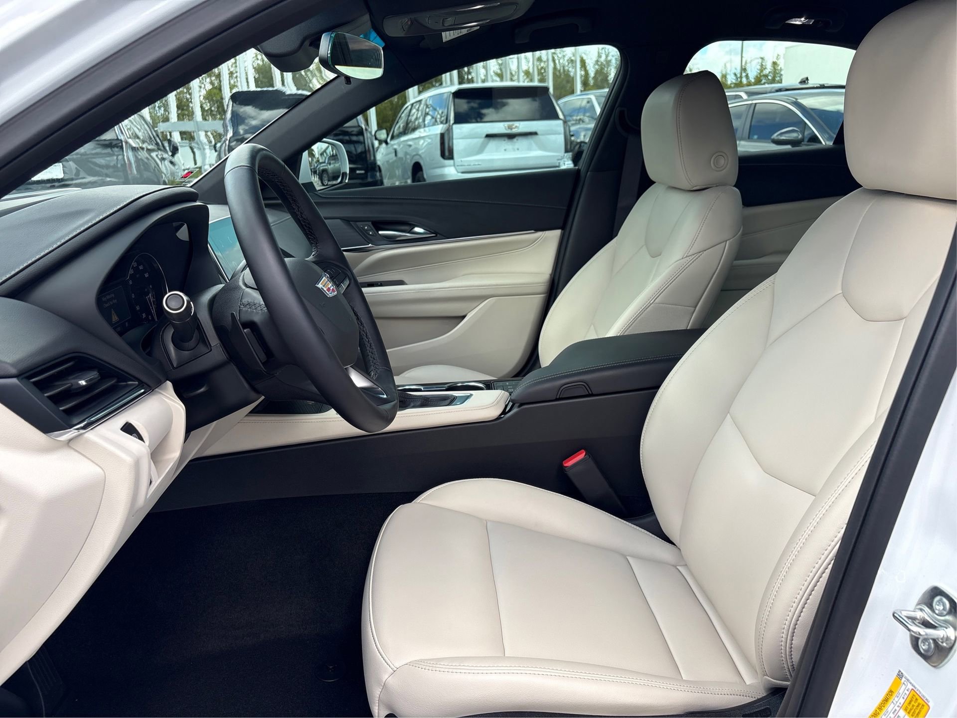 Used 2026 Cadillac CT4 Luxury image 9