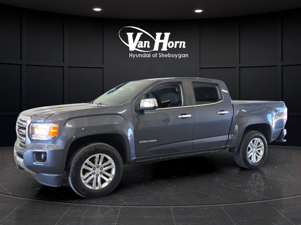 Used 2017 GMC Canyon SLT w/ Driver Alert Package AWD/4WD image 4