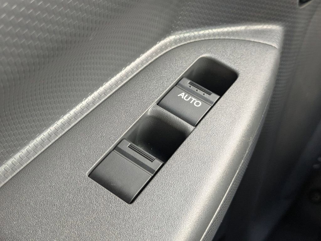 New 2024 Chevrolet Low Cab Forward image 27