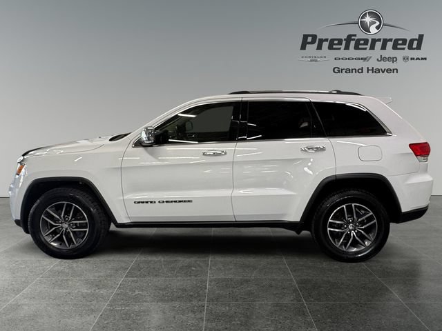 Used 2017 Jeep Grand Cherokee Limited w/ Trailer Tow Group IV AWD/4WD image 9