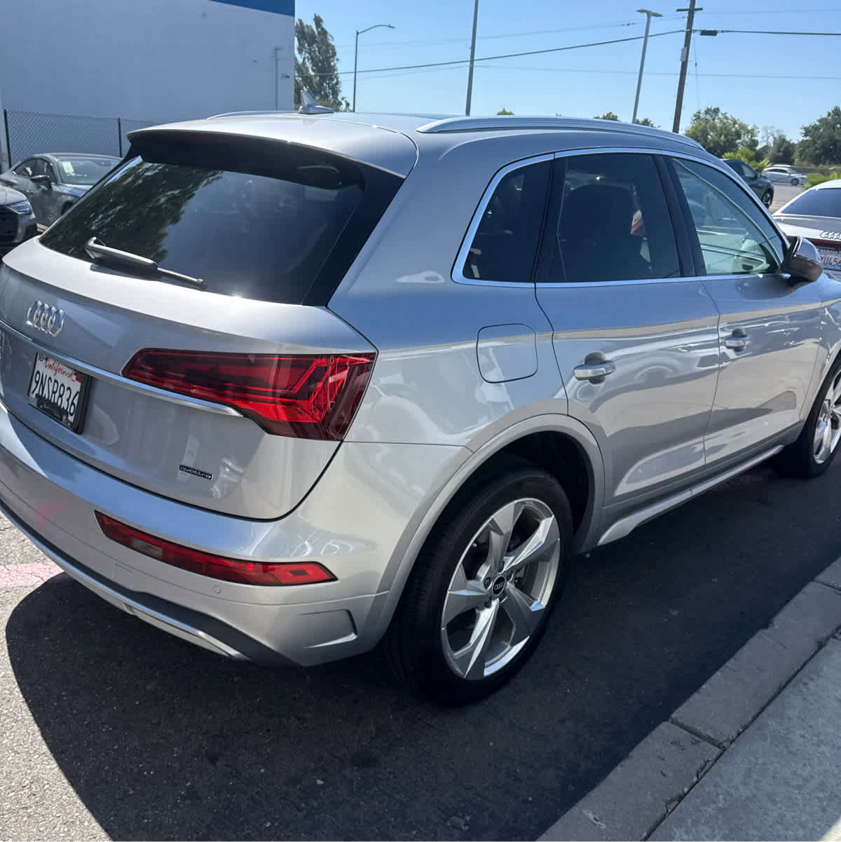Used 2021 Audi Q5 2.0T Premium Plus w/ Premium Plus Package AWD/4WD image 7