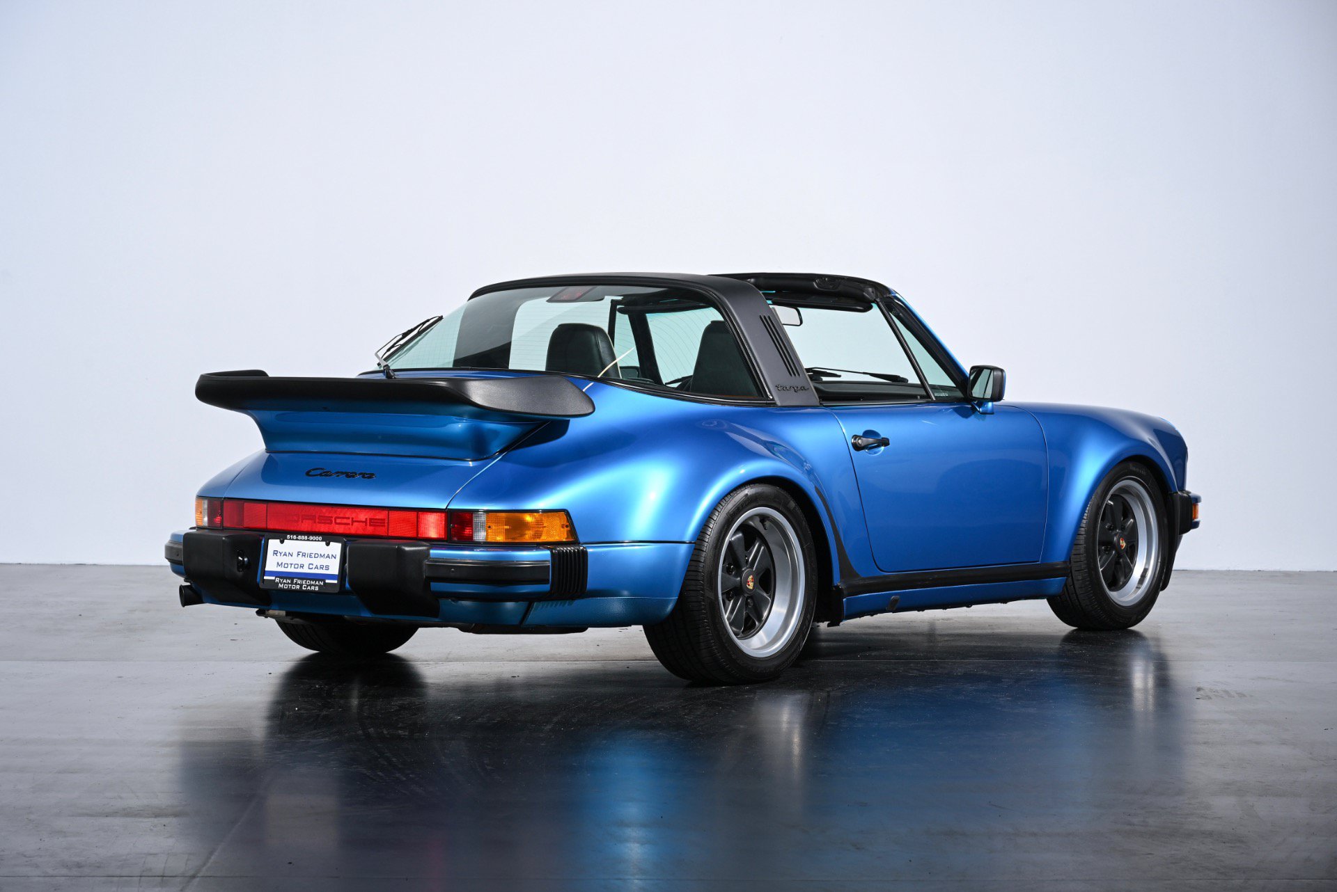 Used 1989 Porsche 911 Targa RWD image 3