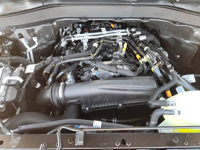 New 2026 Ford Explorer Active w/ Active Comfort Package RWD image 32