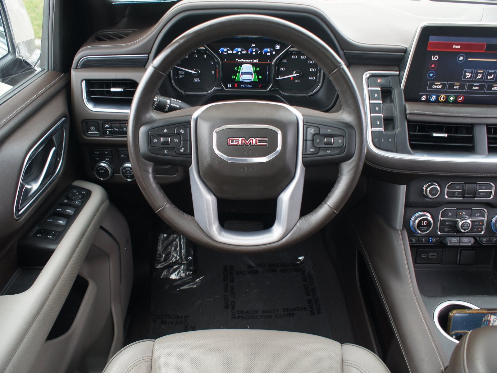 Used 2021 GMC Yukon SLT w/ SLT Premium Package AWD/4WD image 5
