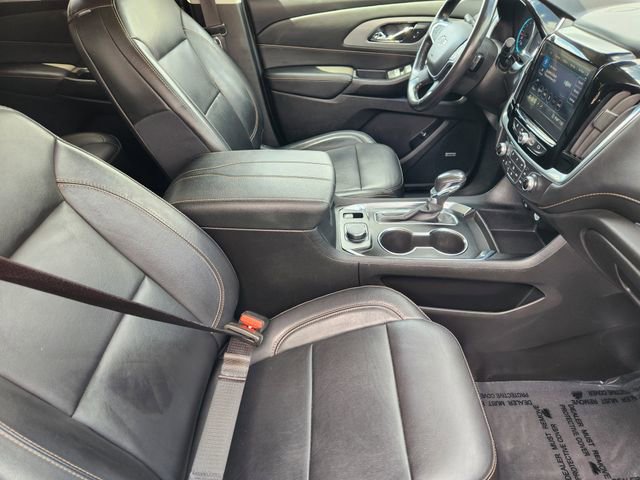 Used 2021 Chevrolet Traverse RS w/ LPO, Floor Liner Package FWD image 19