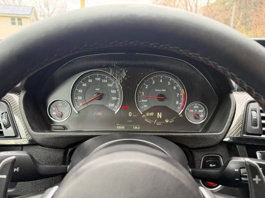 Used 2015 BMW M4 Coupe image 27