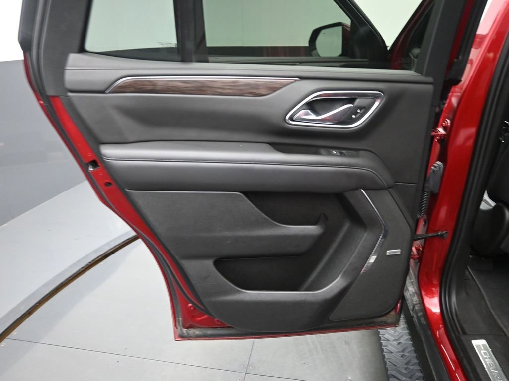 Used 2021 Chevrolet Tahoe Z71 w/ Z71 Off-Road Package image 15