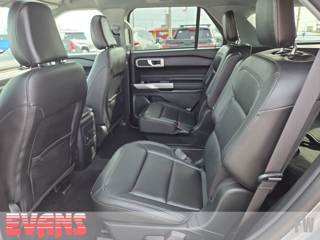 Used 2023 Ford Explorer XLT w/ Equipment Group 202A AWD/4WD image 24