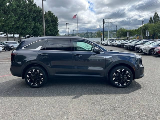 Used 2025 Kia Sorento EX AWD/4WD image 6