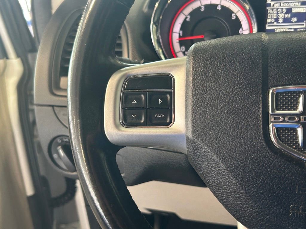 Used 2020 Dodge Grand Caravan SE w/ Rear Park Assist Package image 36