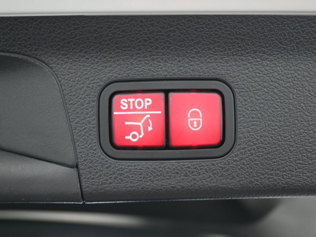 Used 2023 Mercedes-Benz GLS 63 AMG 4MATIC image 45