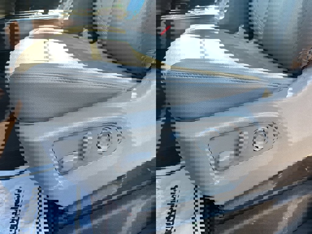 Used 2024 GMC Sierra 2500 SLT image 22