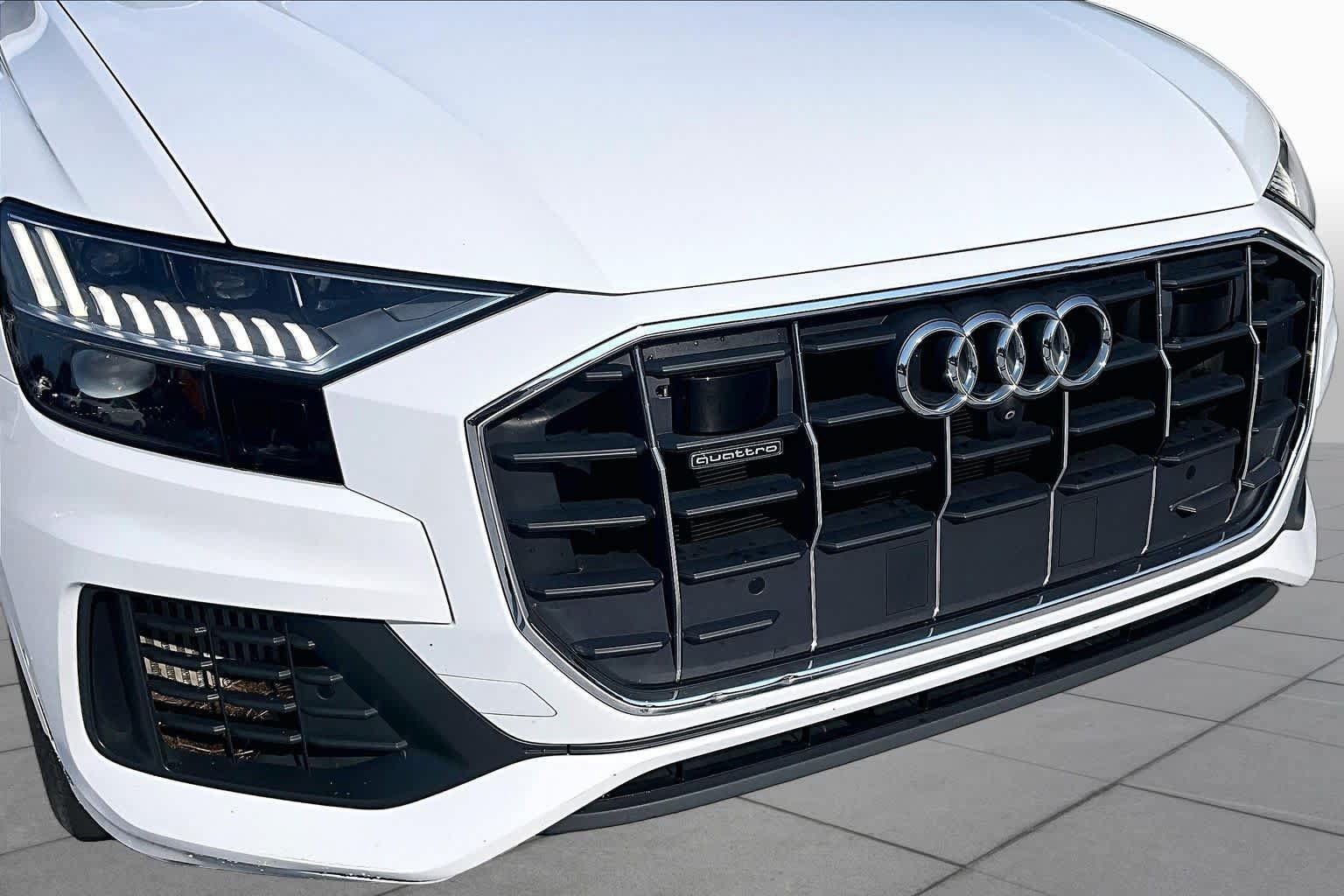 Used 2019 Audi Q8 Prestige w/ Towing Package AWD/4WD image 30