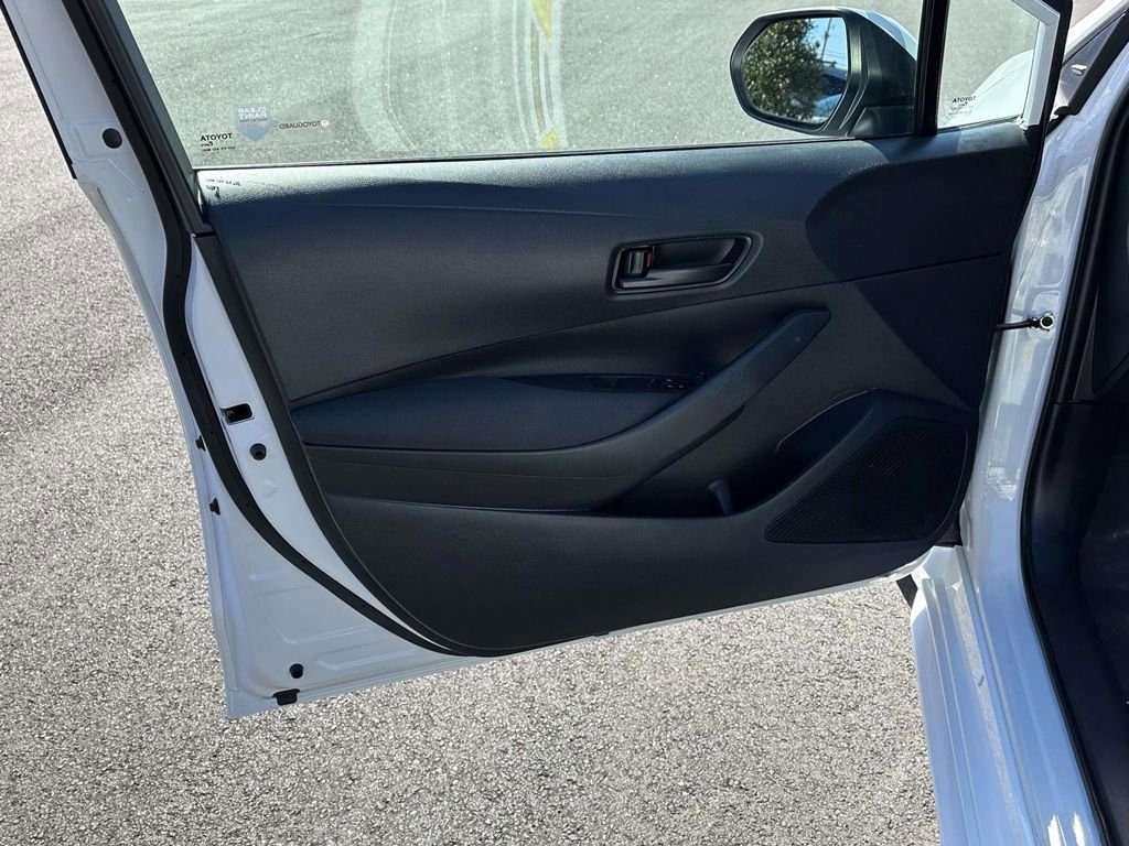 Used 2024 Toyota Corolla LE image 5