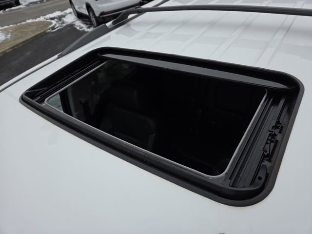 Used 2020 Chevrolet Suburban Premier w/ Max Trailering Package image 3