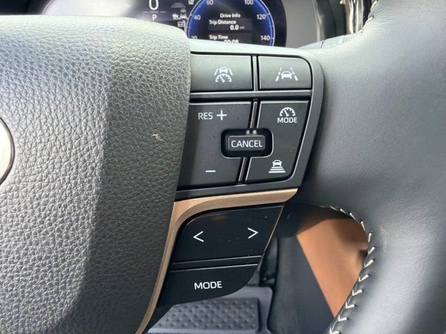 Certified 2025 Toyota Crown Signia AWD/4WD image 25