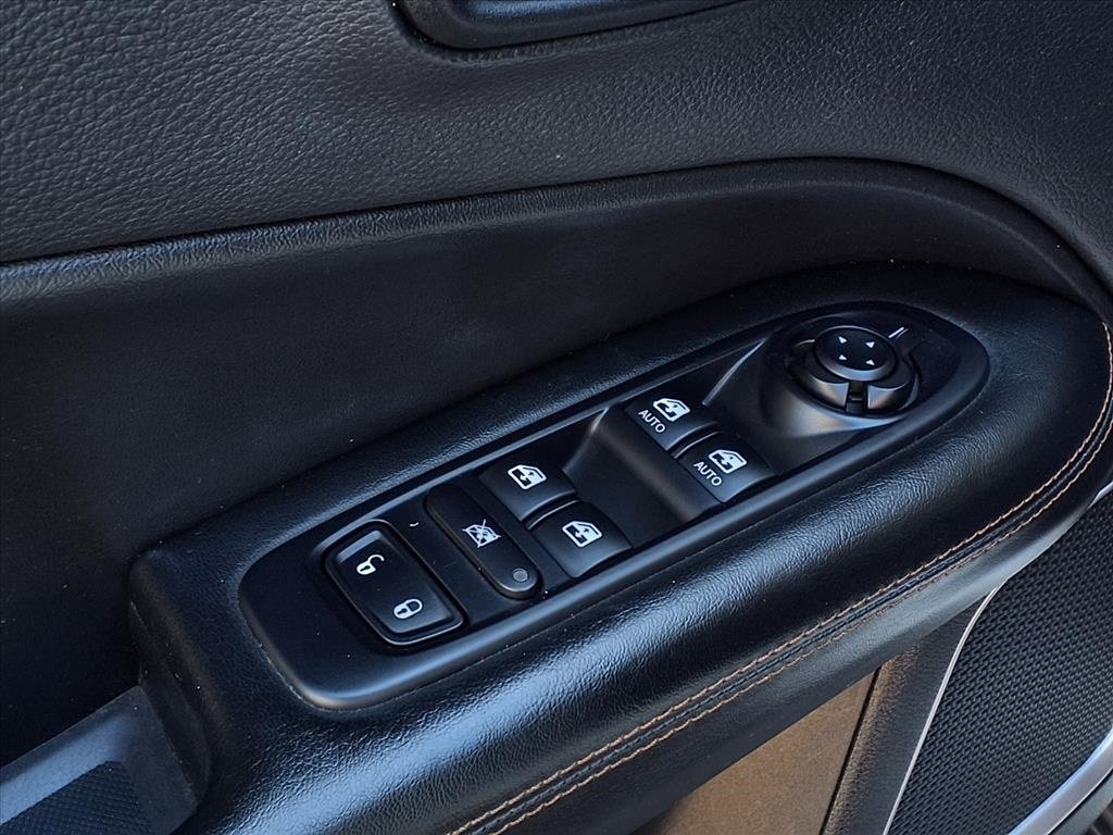 Used 2019 Jeep Compass Limited image 17