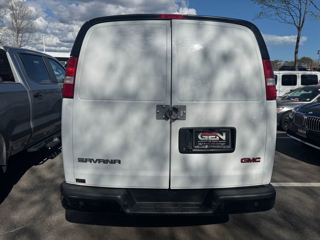 Certified 2023 GMC Savana 3500 Extended w/ Driver Convenience Package RWD image 5